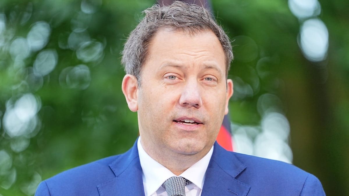Klingbeil plant für 2027 höhere Neuverschuldung von 118,7 Milliarden Euro