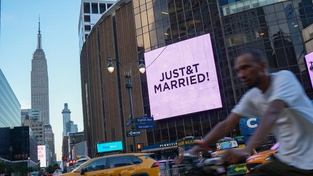Taylor Swift und Travis Kelce feiern Hochzeit im Madison Square Garden