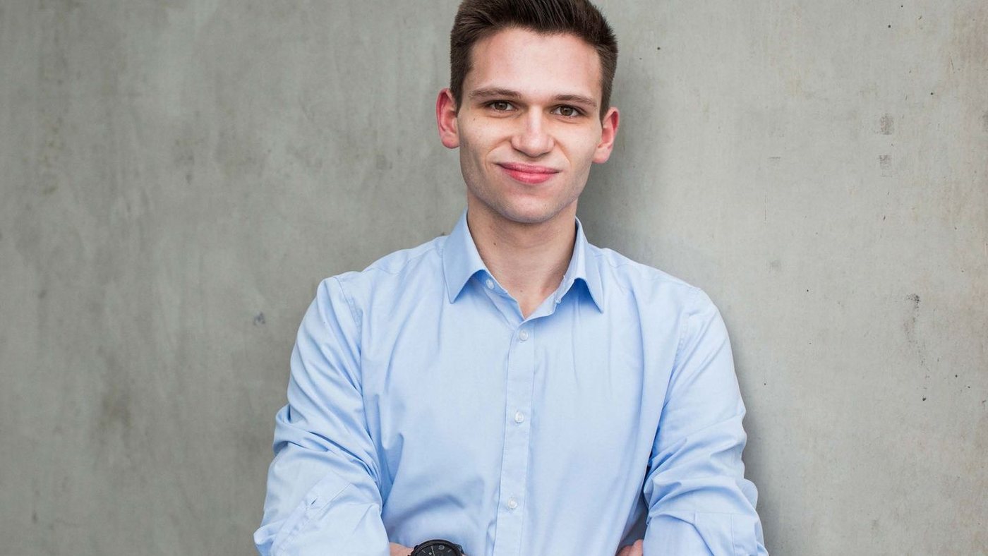 Fabian Köster moderiert erstmals eine Quizshow: „Das Fifty-Fifty Quiz“ startet im August