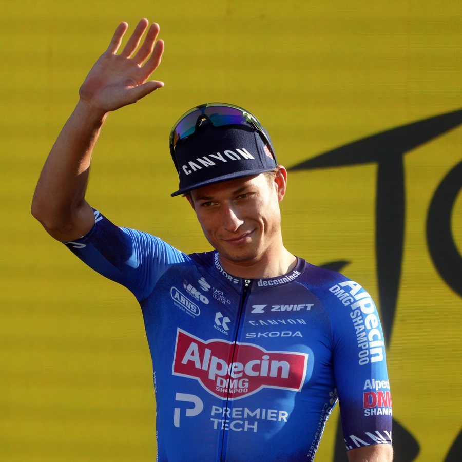 Jasper Philipsen gewinnt 17. Etappe der Tour de France